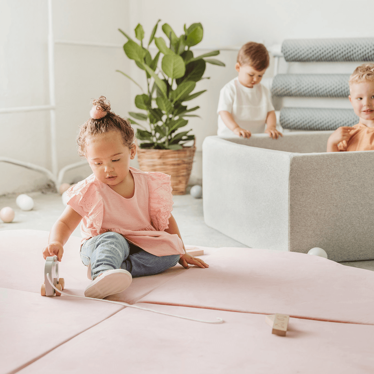 Play Mat - Pink Velvet