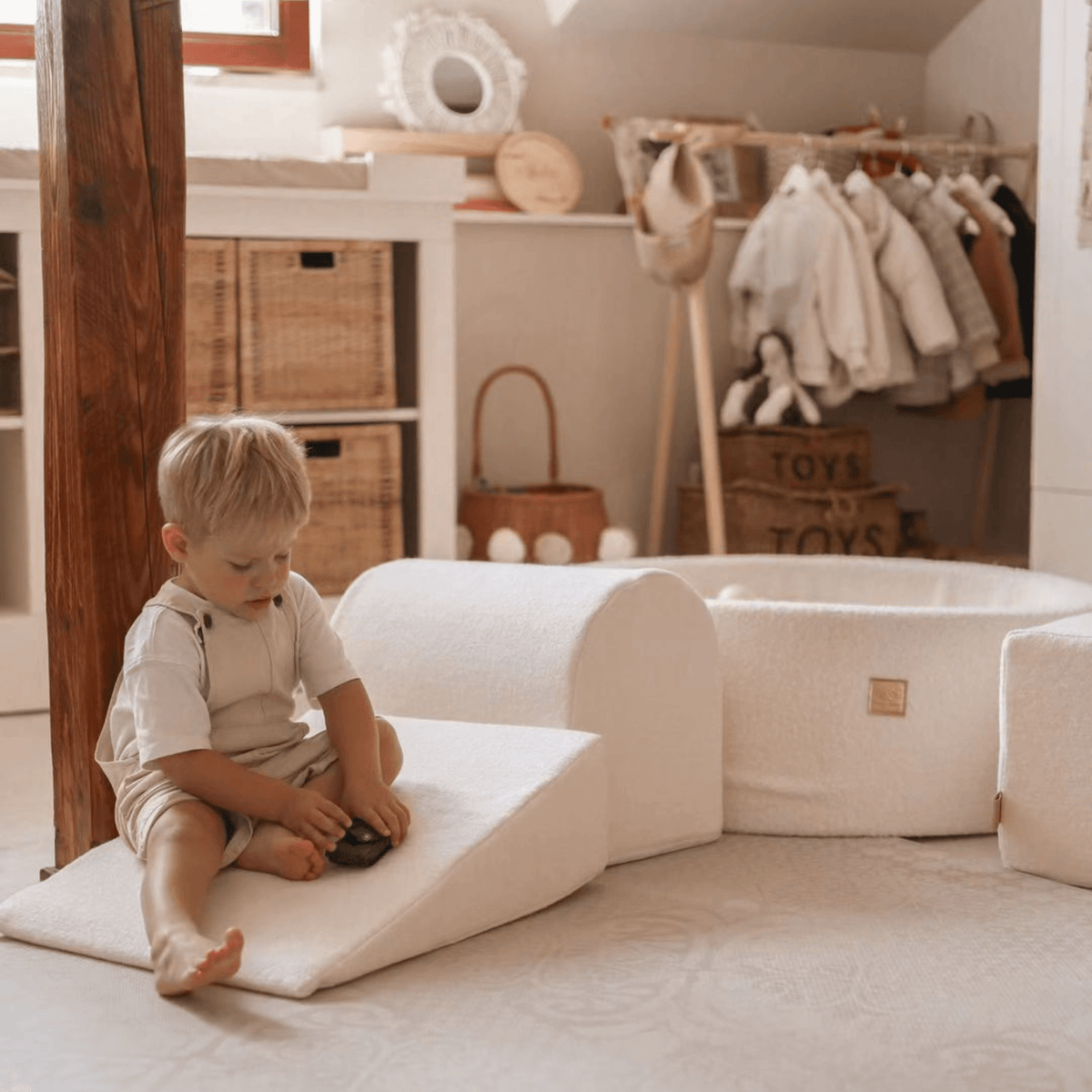 Boucle Shape Set 5-Elements - White